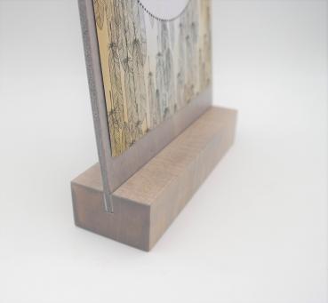 A5 Display / Halter / Klemmbrett aus hellem Holz, grau gebeizt und lackiert