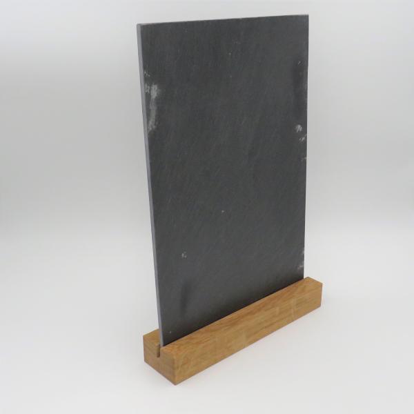 Aufsteller aus Eichenholz, geölt, mit Schiefertafel A4